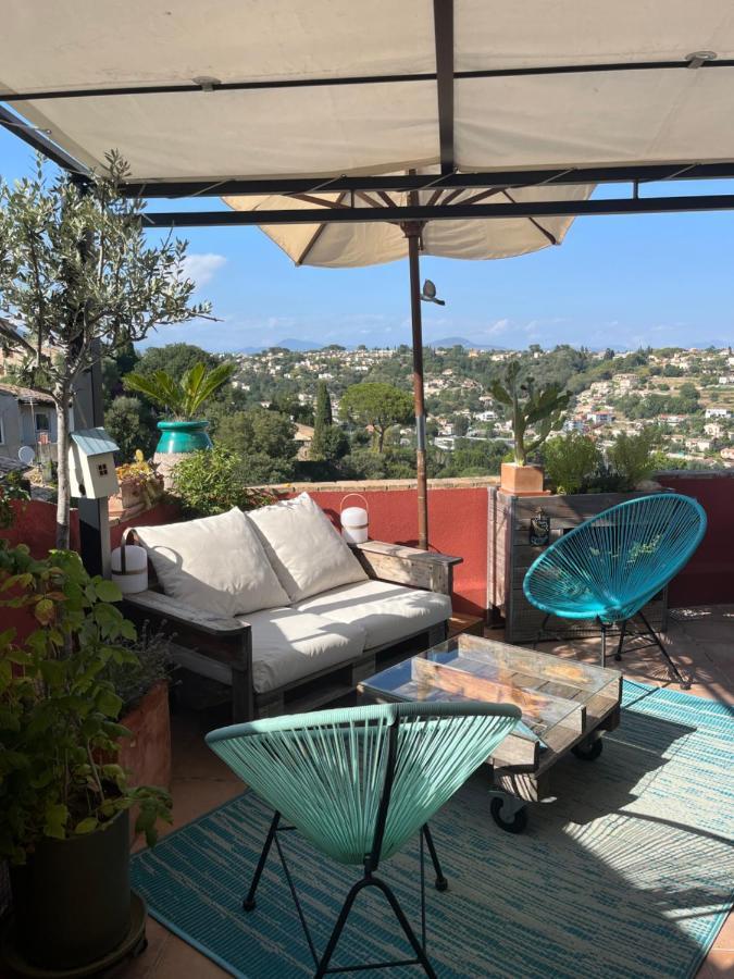 Bed & Breakfast Les Hauts De Cagnes Vue Mer Et Montagne Apartment Luaran gambar